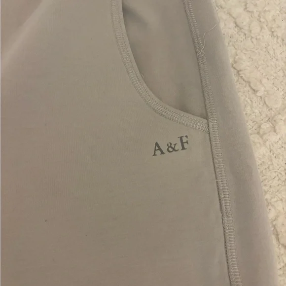 Abercrombie and Fitch kids girl size 13/14 sweatpants/joggers - Picture 2 of 4